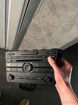 Mazda CX7 rádio - 2