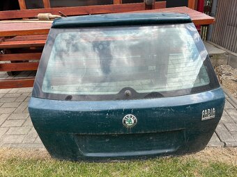 Piate dvere (kufor) fabia 1 - 2