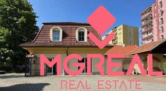 Budova blízko centra Topoľčany / PREDAJ - 2