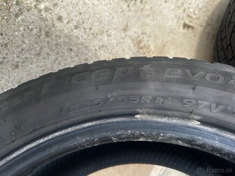 Hankook 225/55 r17 zimné - 2