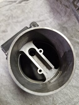 Vaha vzduchu golf 3 2.0 85kw AGG - 2