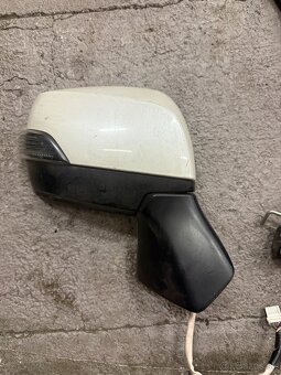 Spatne zrkadlo subaru forester - 2