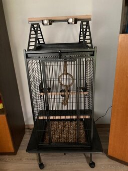 Voliera pre papagaja - 2