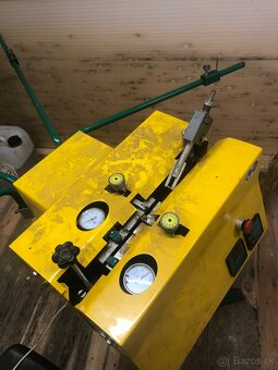 Automaticka šrankovačka pílových pásov - 2