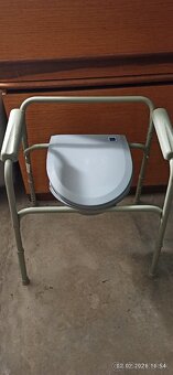 Chodítko pre dospelých a prenosné wc - 2