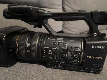 SONY HXR-NX5R - 2