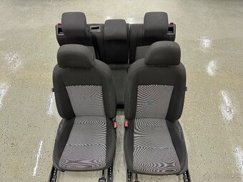 Volkswagen Golf 7 sedačky - 2
