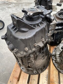 Mercedes sprinter 904, 906 - 2