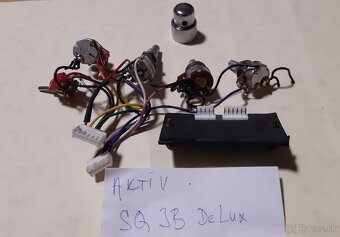 Aktív Squier Jazz Bass 5 De Luxe - 2