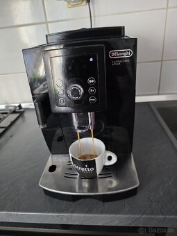 Kavovar Delonghi - 2