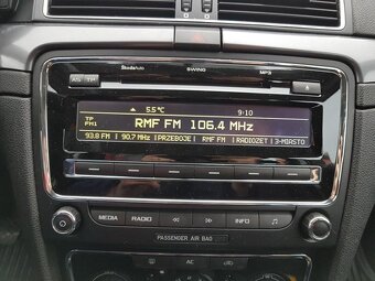 autorádio škoda super b2 - 2