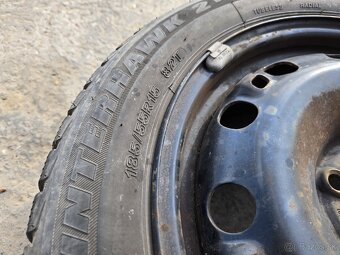 Plechové disky 5x100 + zimné pneu 185/55r15 - 2