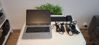 HP Elitebook 840 G3 notebook + dokovacia stanica - 2