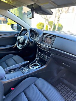 Mazda 6 Combi (Wagon) 6 2.2 Skyactiv-D Revolution A/T - 2