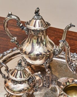 Kávový a čajový servis Oneida Heirloom – Venetian Scroll - 2
