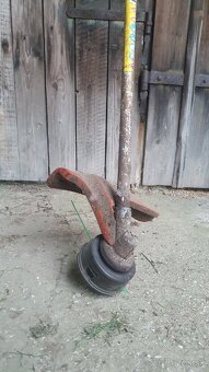 Predám nefunkčný krovinorez Stihl FS56 na diely. - 2