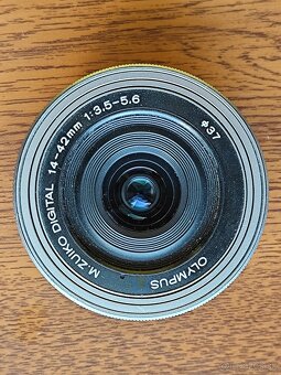 M.Zuiko14-42mm pancake - 2