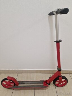 Kolobezka Scuderia Ferrari do 100kg - 2