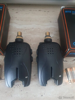 Predam 2 nove PIPAKY Carp Fishing-2 ks-13 eur - 2