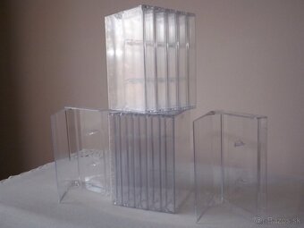 Prazdne nove obaly na Mc - 2