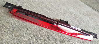 tretie brzdové svetlo na BMW X2 - 2