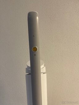 Ručný tycovy vysávač Illox - 2