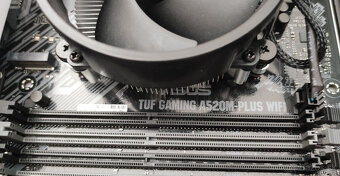 ASUS TUF GAMING A520M-PLUS WIFI +  AMD RYZEN 3 3200g - 2