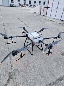 DJI Agras T30 +elektrocentrala + zmiesavac - 2