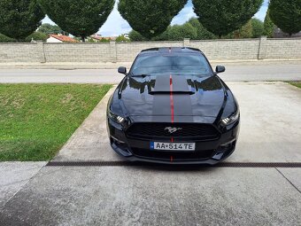 Ford Mustang 3,7 - 2