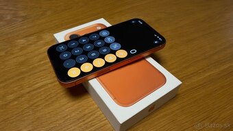 Predám iPhone 17 Pro 512gb Cosmic Orange - 2