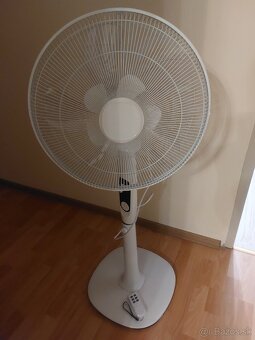 Stojanovy ventilator 43 cm Biely
- 2
