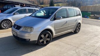 Volkswagen touran 2.0 tdi bkp rozredam na náhradné diely - 2