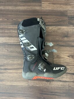 Motokrosove čižmy UFO - 2