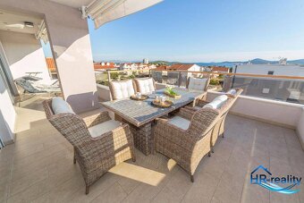 Vodice – kompletne zariadený penthouse, výhľad na more - 2