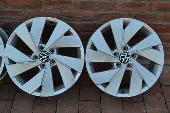 5x112 R17 Hlinikove disky Original VW Golf 8 - 2