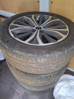 225/55R18 Peugeot  5x114,3 - 2