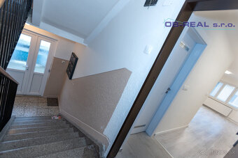Predaj kompletne rekonštr. 2izb bytu 62m2 na zvýš. prízemí - 2