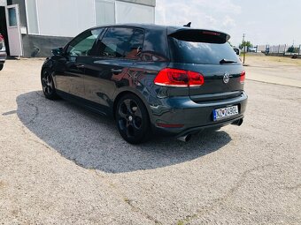 VW Golf 6 GTI 2.0 TSI - 2