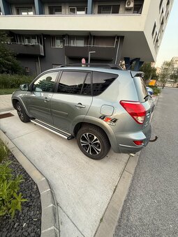 RAV 4 - 2