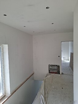 Maľovanie a rekonštrukcie interiérov - maliar - 2