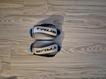 Detska hokejova výstroj - 2