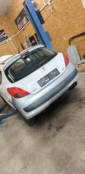 Rozpredam peugeot 207 gti, 1.6 thp, 128kw - 2