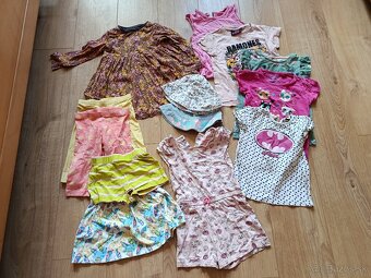 Balík dievč.oblečenia veľ.98-110 - 2