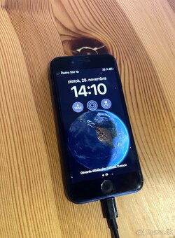 Apple iphone SE 2020 64GB Black / Čierny - 2