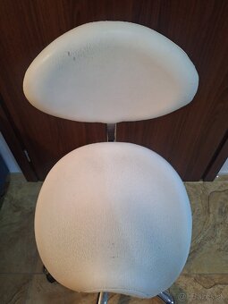 Kozmetická taburetka - 2