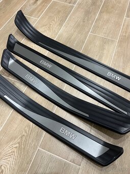 Vnútorné prahové lišty BMW E60/E61 - 2