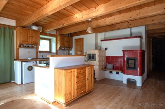 PONÚKAME na predaj rodinný dom Zaježová, vhodný na trvalé bý - 2