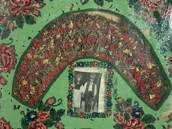 Maľovaný ľudový svadobný obraz zo svadobnými venčekmi - 2