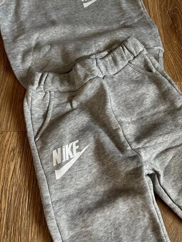 Nike Detská súprava veľkosť 120. - 2