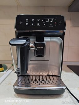 Espresso kavovar Philips LatteGo 3200 - 2